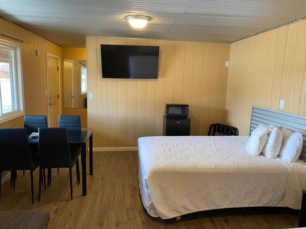 Big Bear Motel Cody Εξωτερικό φωτογραφία