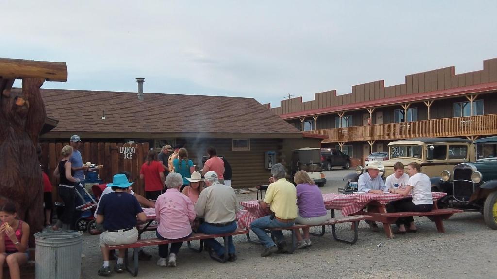 Big Bear Motel Cody Εξωτερικό φωτογραφία