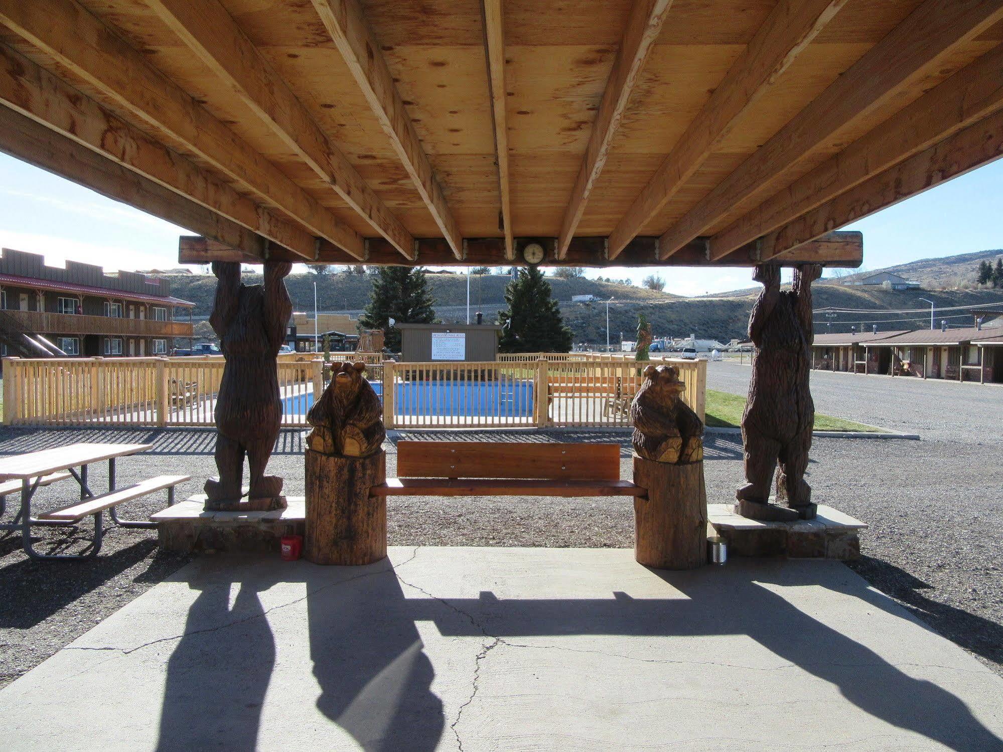 Big Bear Motel Cody Εξωτερικό φωτογραφία