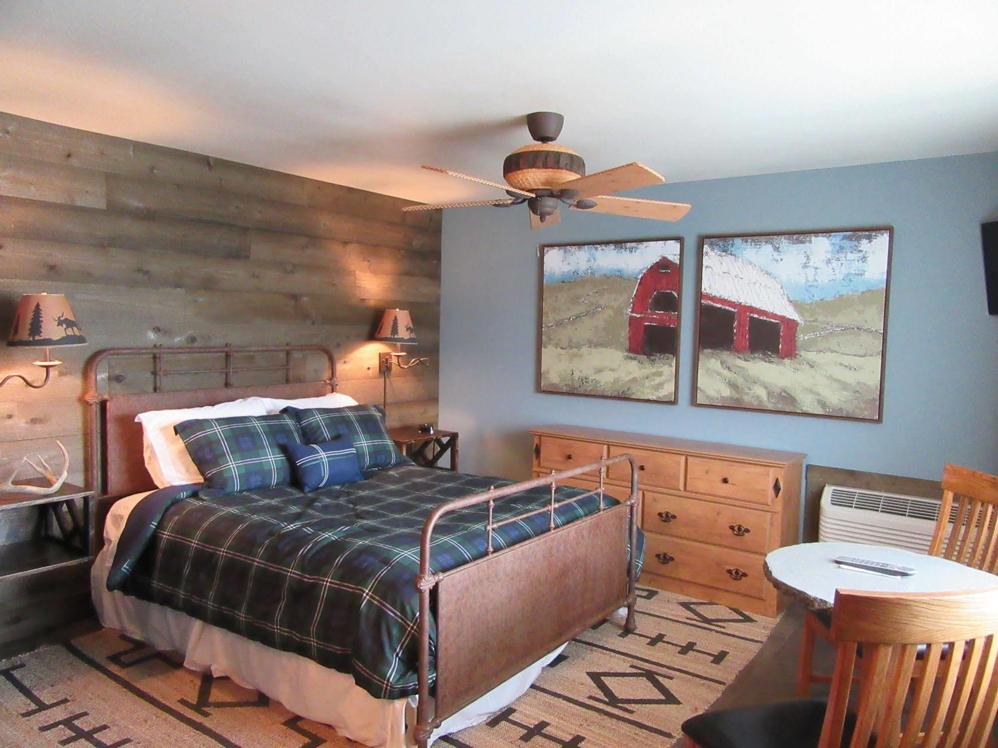 Big Bear Motel Cody Εξωτερικό φωτογραφία