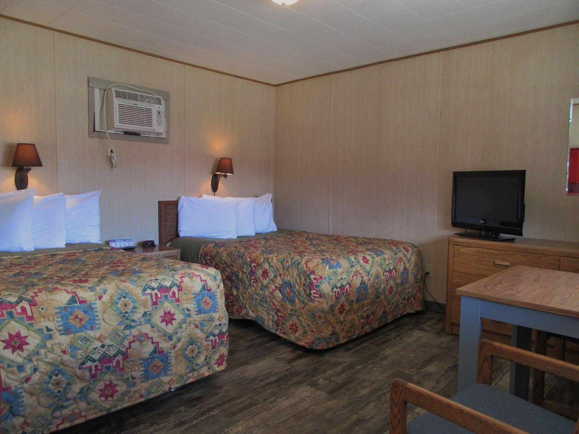 Big Bear Motel Cody Εξωτερικό φωτογραφία